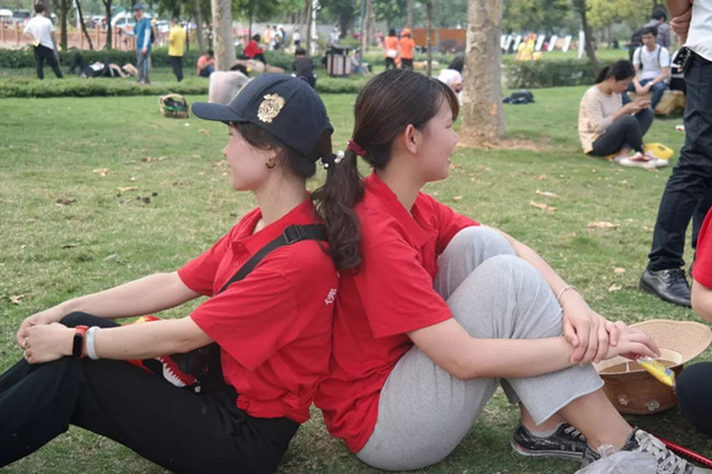 關(guān)愛(ài)公益，健康徒步50公里丨銀正與你一路同行.jpg